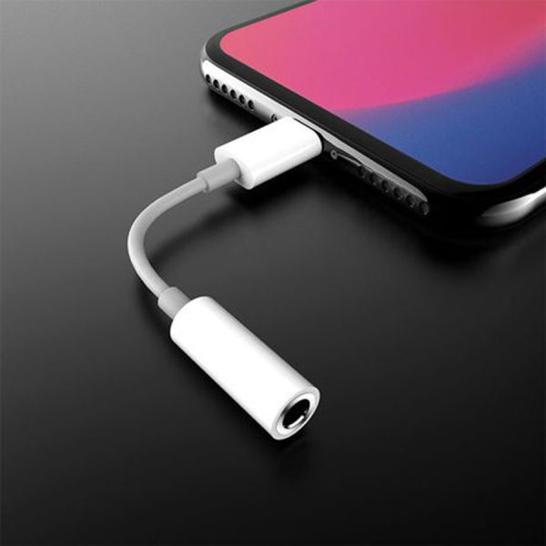 مبدل لایتنینگ به جک 3.5 میلی متری آیفون Apple Headphone Jack iPhone 12 Pro